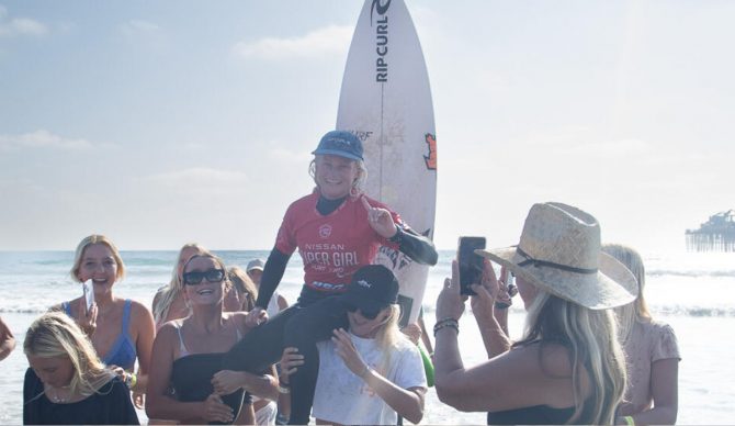 Eden Walla takes gold at the Super Girl Surf Pro. Photo: WSL