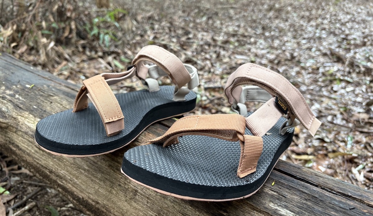 teva universal original sandal