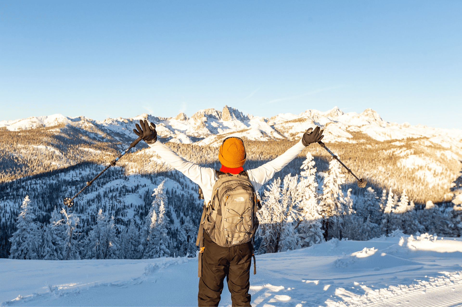 Ski touring in Mammoth Lakes